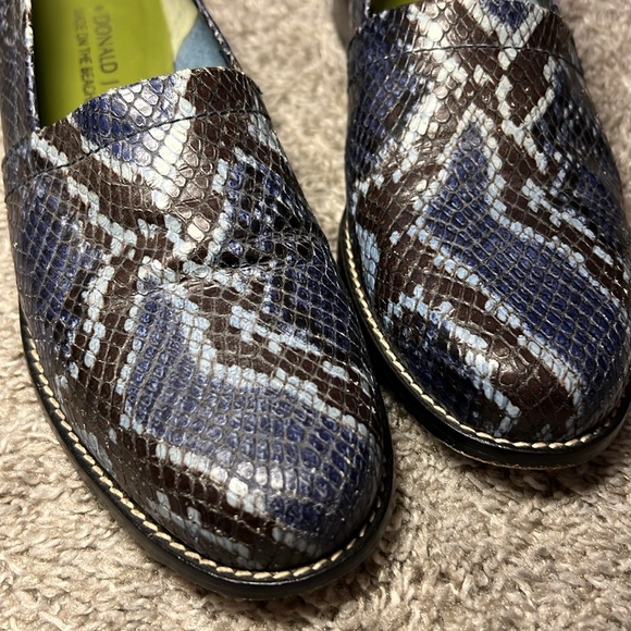 Women’s Donald J Pliner‎ brown leather loafers Snakeskin 5.5 51/2 Flats Comfy - Picture 14 of 16